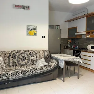  Apartment In Centro